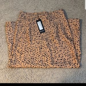 Spotted midi silky skirt